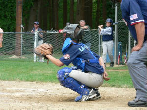 dirtdogs07catch.jpg